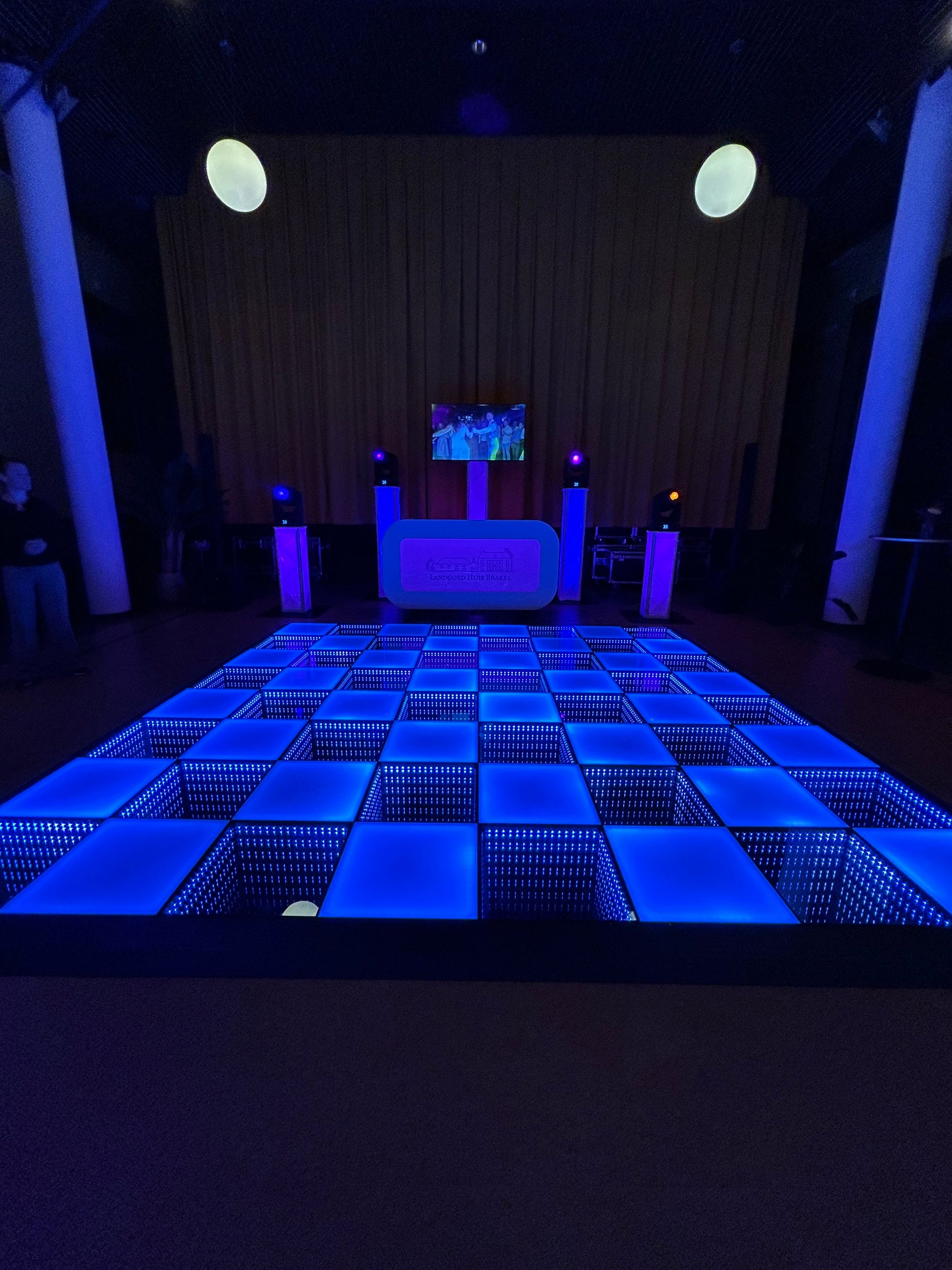 LED dansvloer 4x4 meter op bruiloft