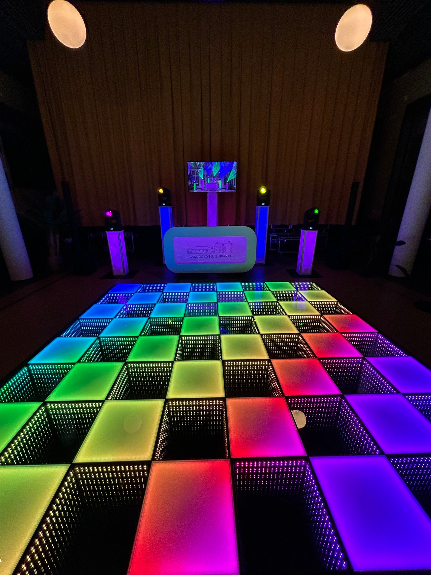 LED dansvloer 4x4 meter op bruiloft